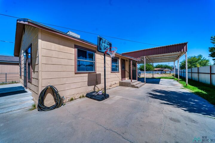 Property Photo:  108 S Fifth Street  NM 88220