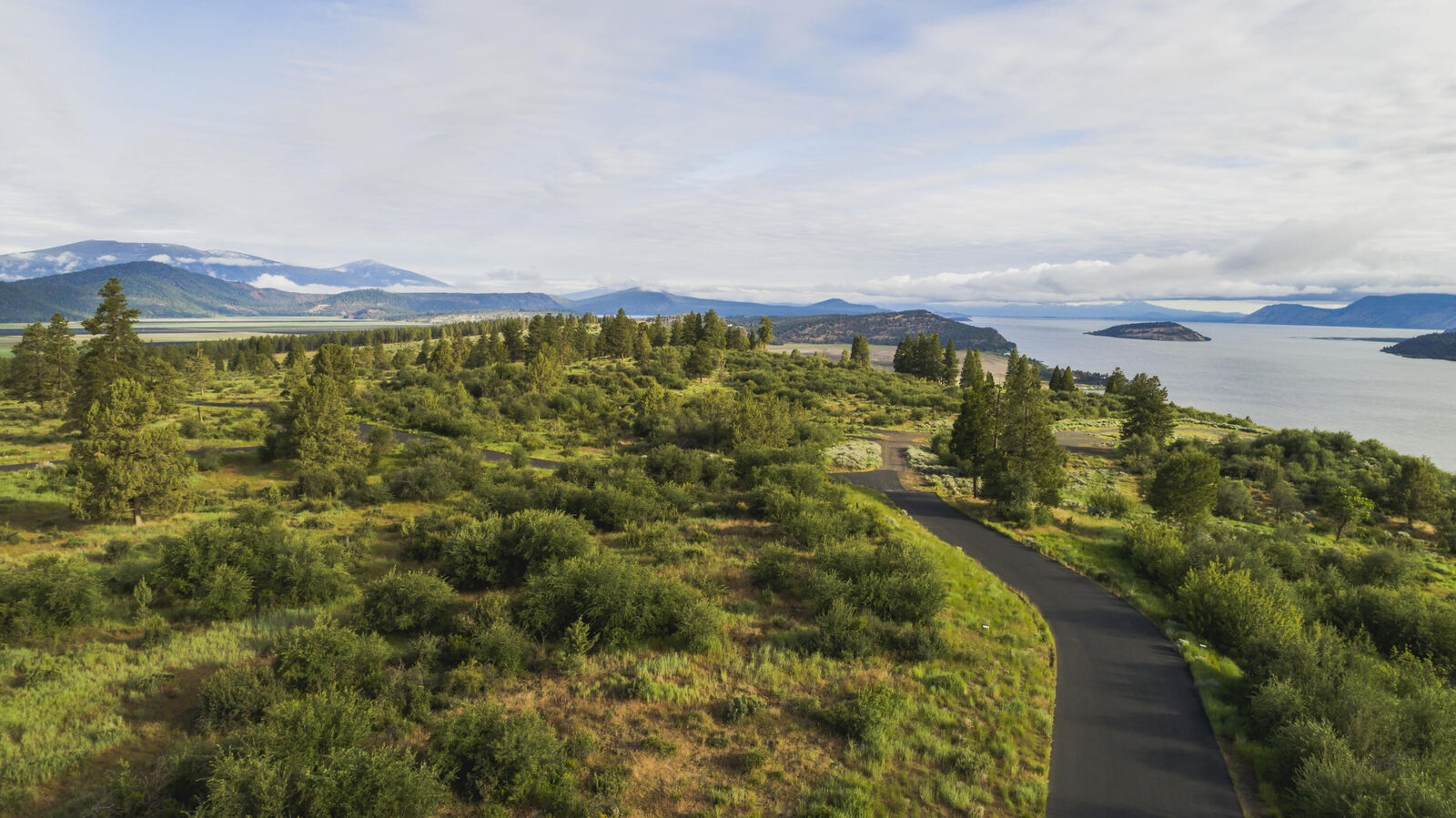 Property Photo: 937 Bailey Mountain Road OR 97603