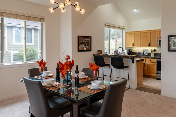 Property Photo: 10787 Village Loop OR 97756