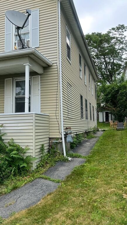 Property Photo:  71 Fox St  MA 01604 