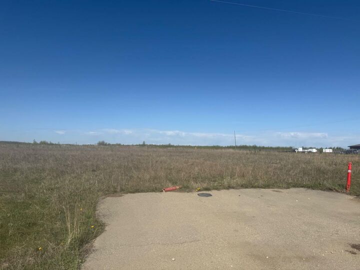 Property Photo:  594070 Range Road 125B  AB T7S 1N9 