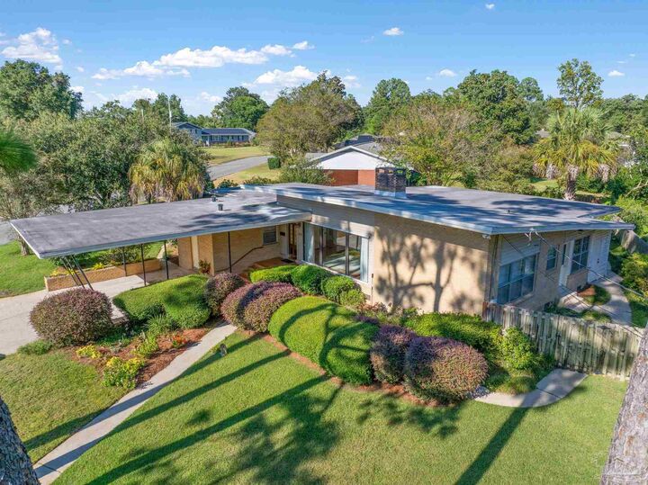 Property Photo:  4090 Dunwoody Dr  FL 32503 