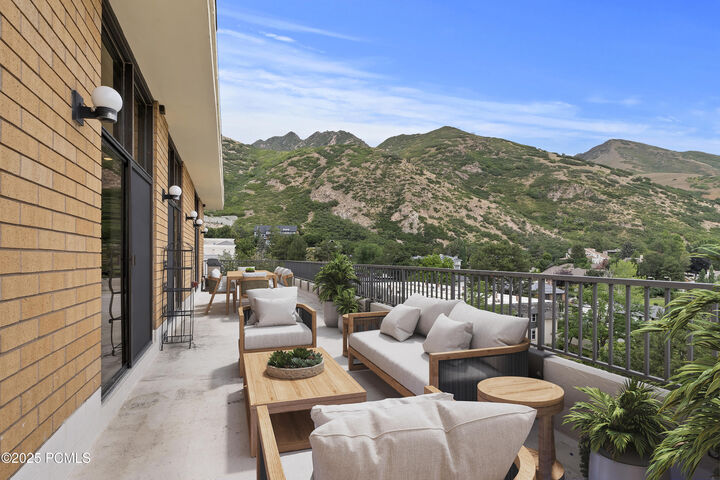 Property Photo:  960 S Donner Way 740  UT 84108 