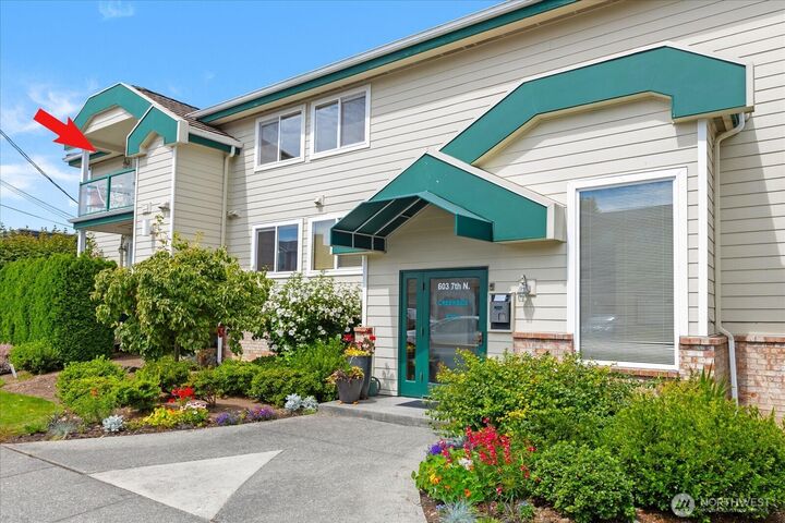 Property Photo:  603  7th Avenue N A306  WA 98020 