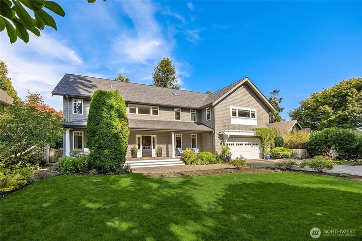 Property Photo:  7551  Madrona Drive NE  WA 98110 