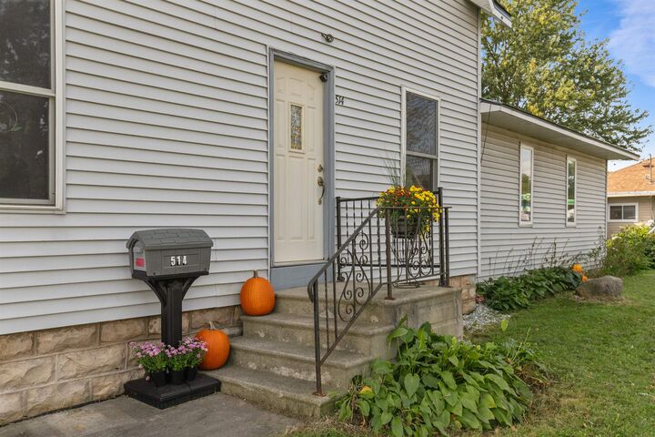 Property Photo: 514 E Beacon Avenue WI 54961