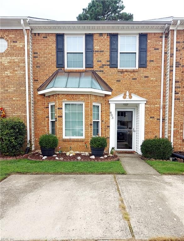 Property Photo: 803 Elgin Ct VA 23320