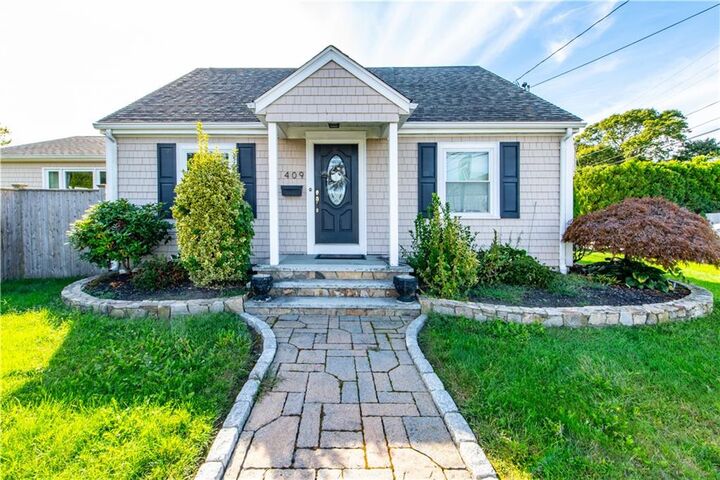 Property Photo:  409 Metacom Avenue  RI 02809 
