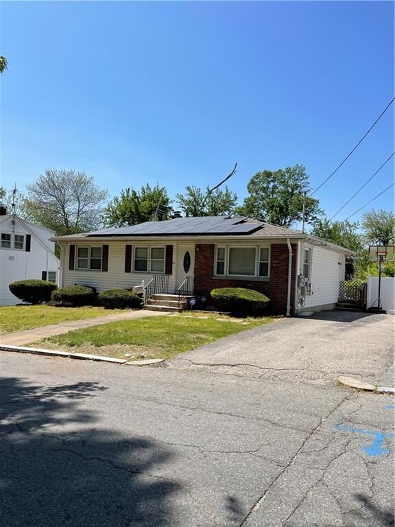Property Photo:  20 Ridgeway Avenue  RI 02909