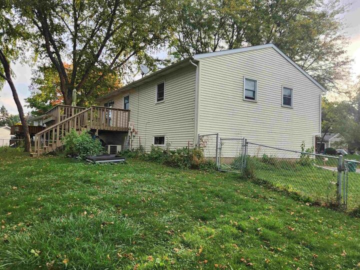 Property Photo:  5802 Leanne Lane  WI 53558 