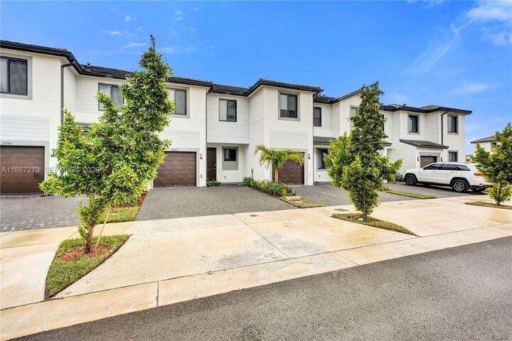 Property Photo: 18944 SW 344th Ter FL 33034