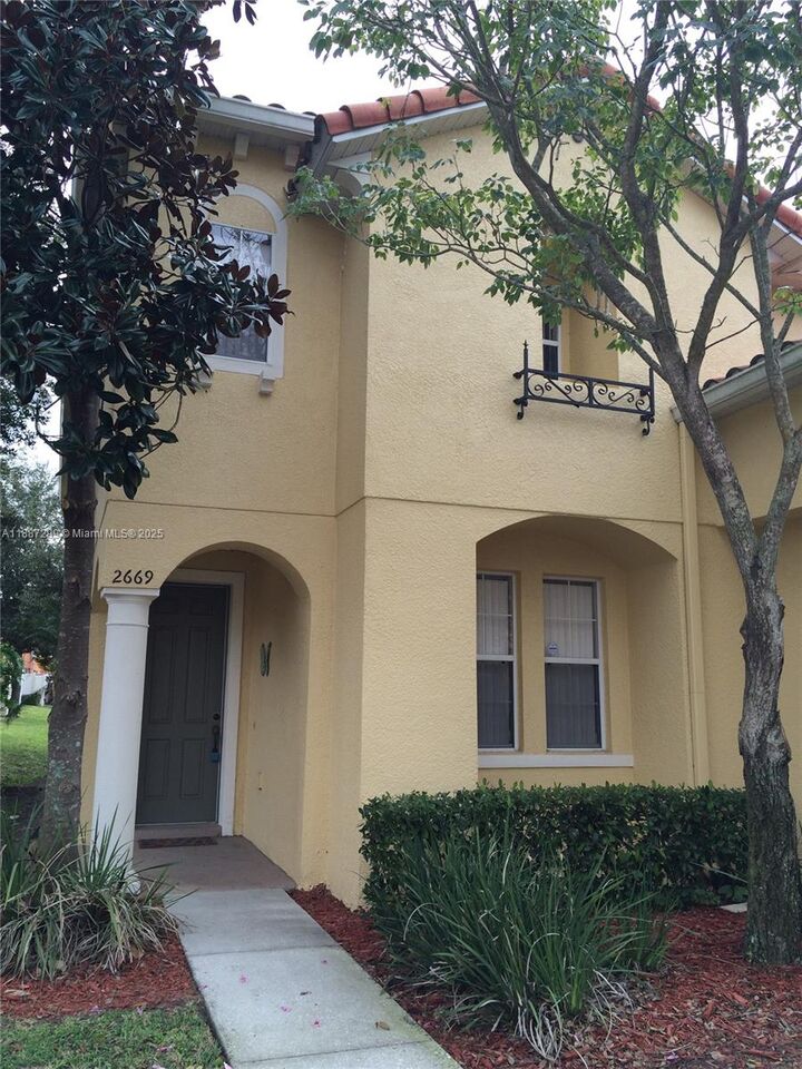 Property Photo: 2669 Mayaguana Street 2669 FL 34747