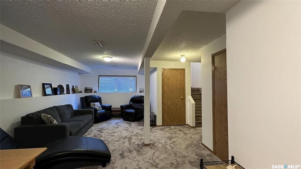 Property Photo:  434 R Avenue S  SK S7M 2Z5 