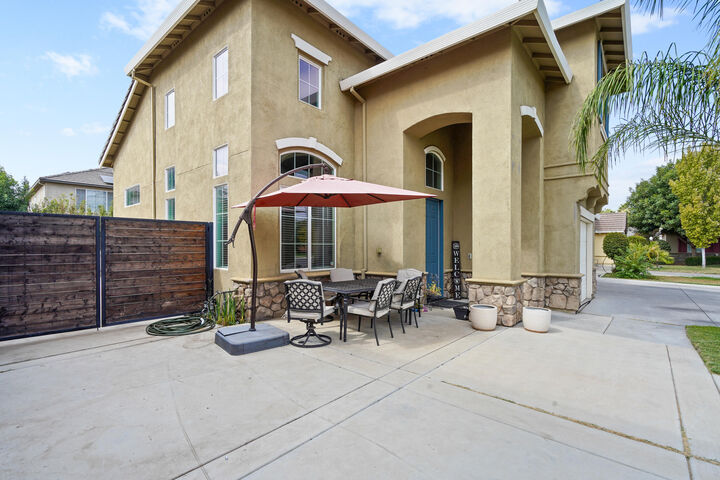Property Photo:  1555 Verdugo Place  CA 93257 