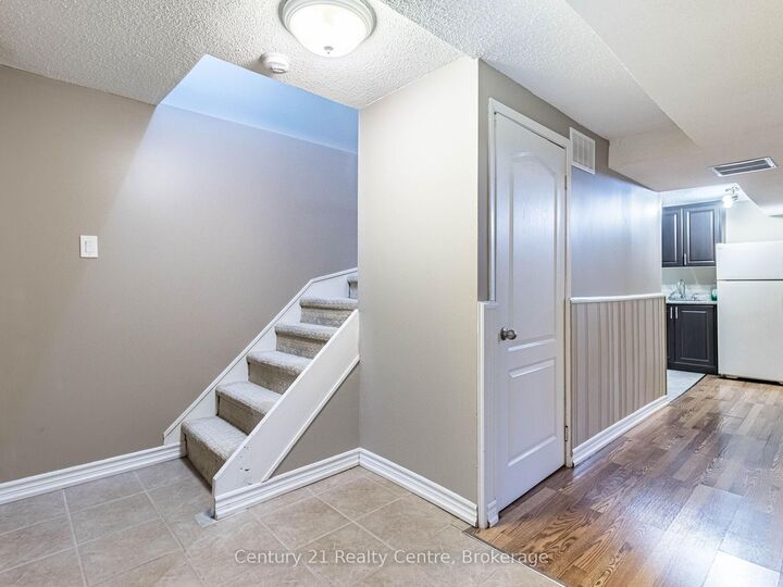 Photo de la propriété: 34 Niagara Place Basement ON L6S 4Y9