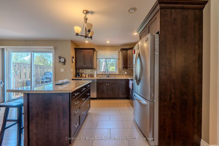 Property Photo:  239 Park Street  ON P2B 3C2 