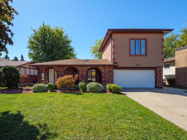 Property Photo:  13 William Street  ON N0R 1B0 