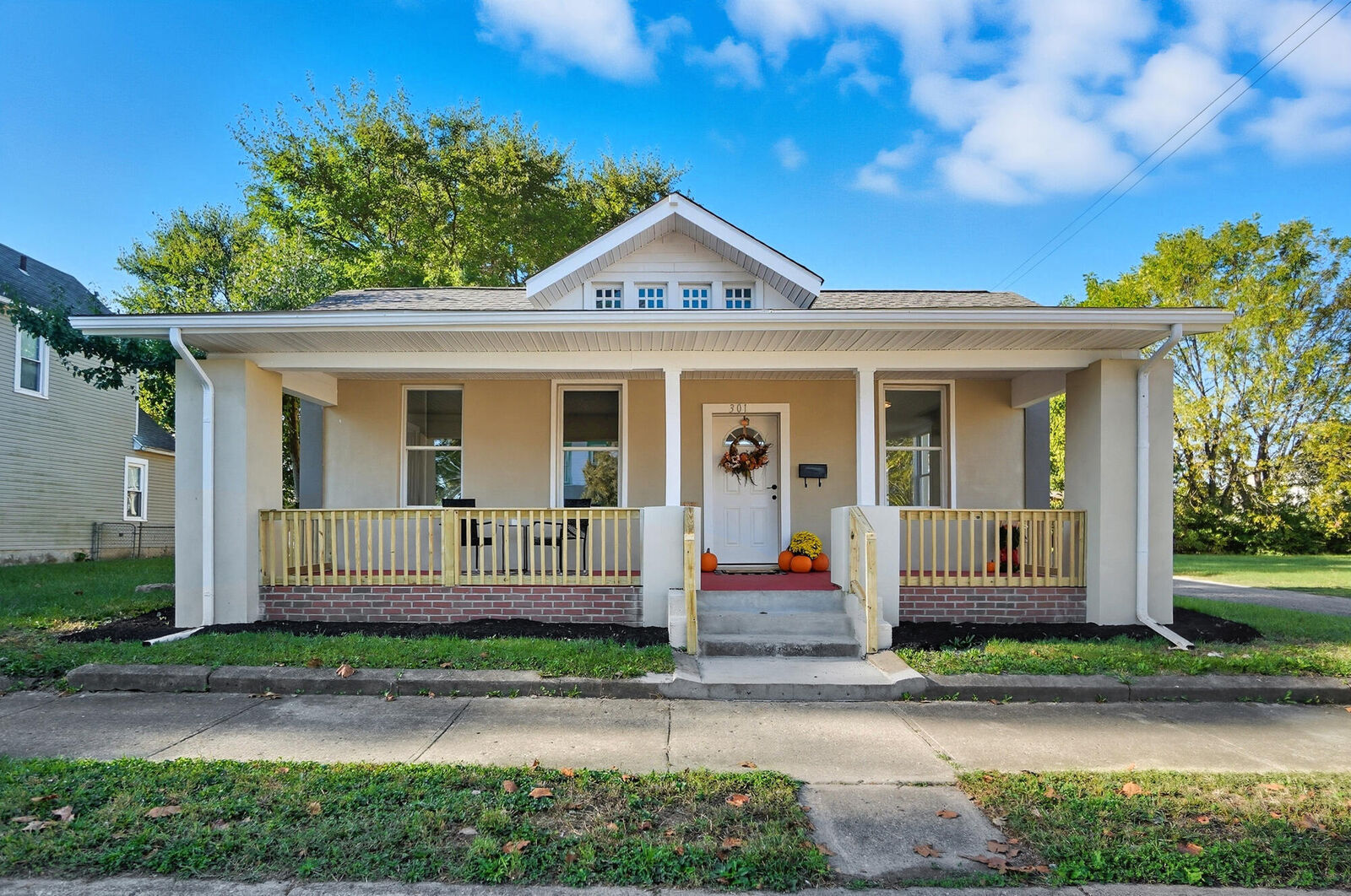 Property Photo:  301 Chestnut Avenue  OH 45503 