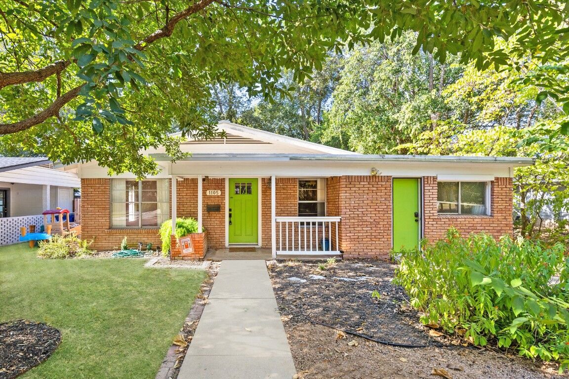 Property Photo:  1105 Alegria Road  TX 78757 