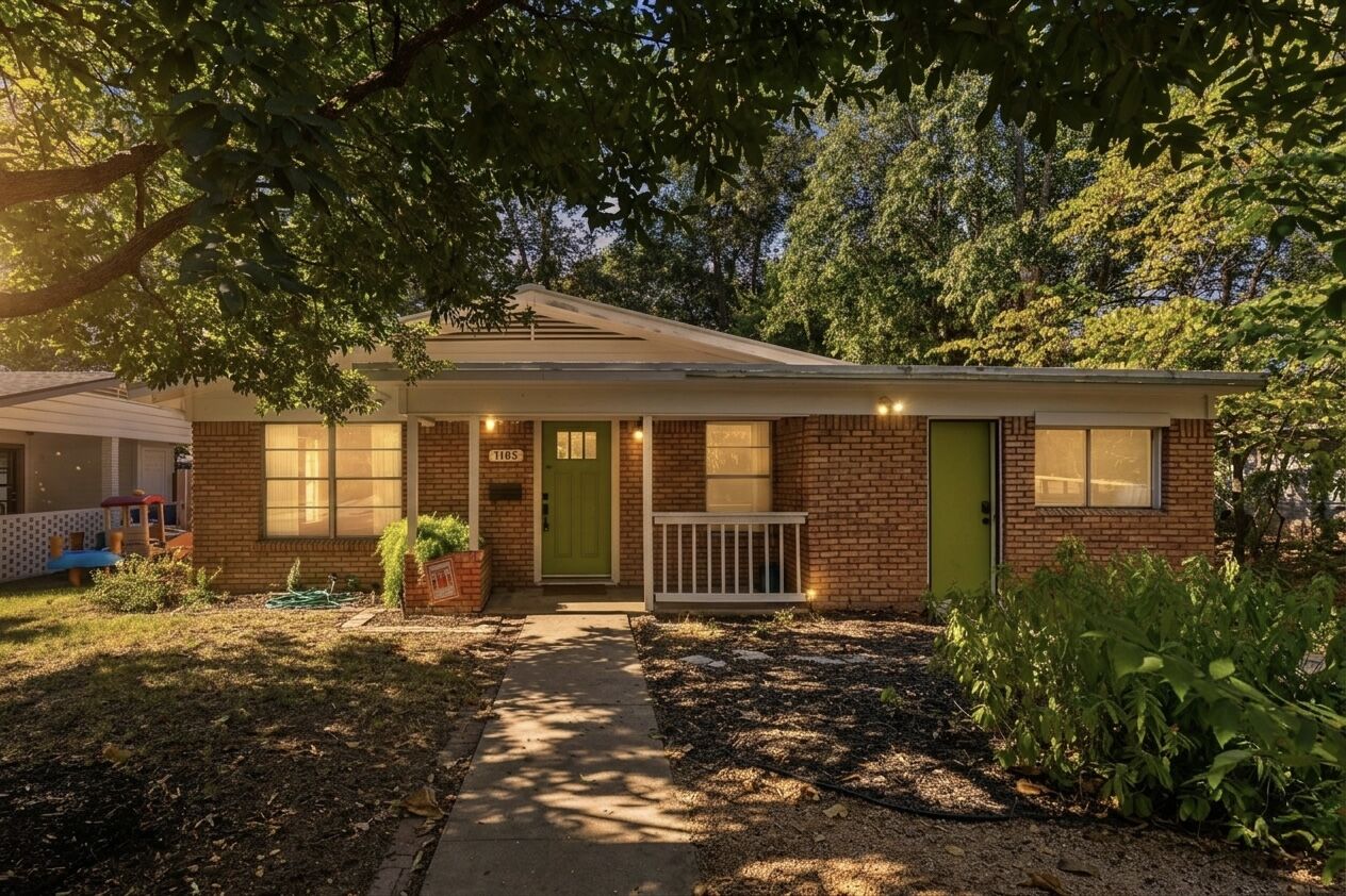 Property Photo: 1105 Alegria Road TX 78757