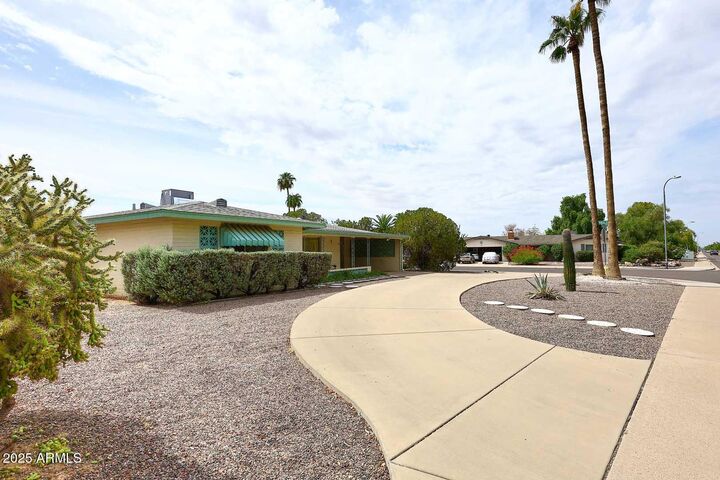 Property Photo: 5807 E Adobe Road AZ 85205