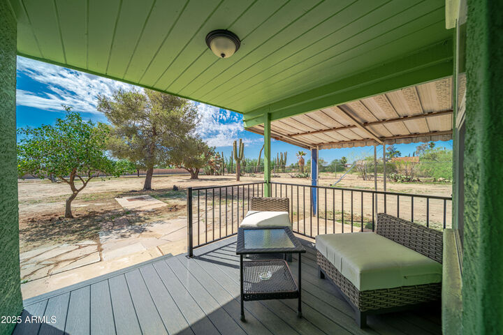 Property Photo:  22810 W Roadrunner Lane  AZ 85332 