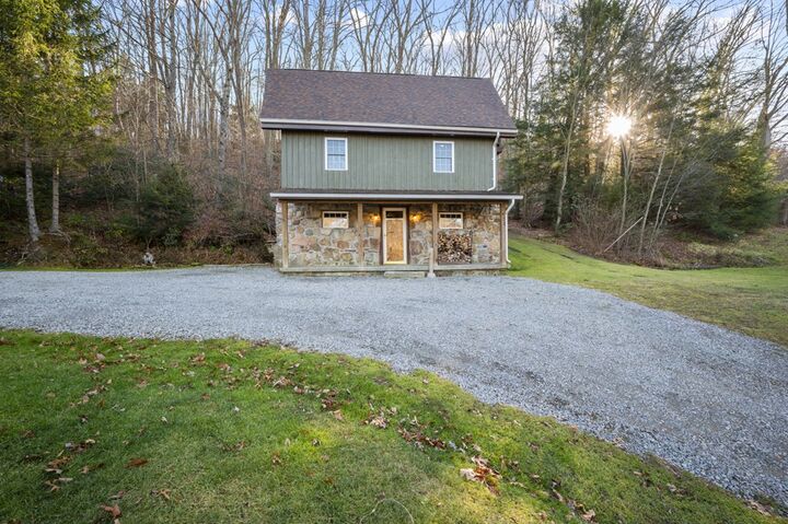 Property Photo:  922 Polk Cutoff  PA 16342 