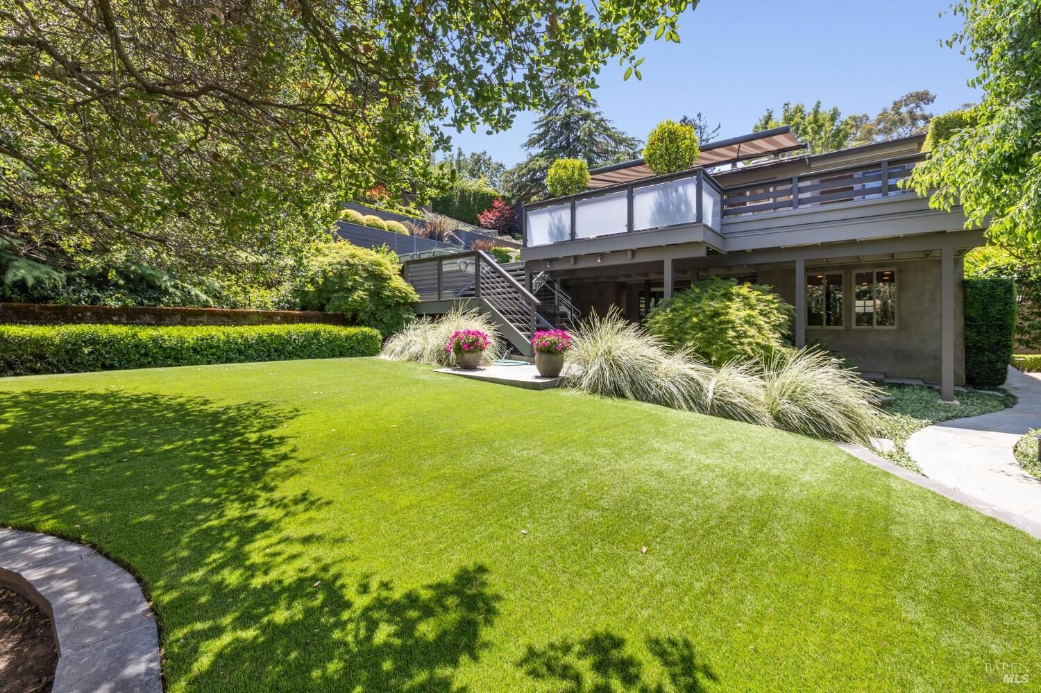 Property Photo:  31 Ray Court  CA 94901 