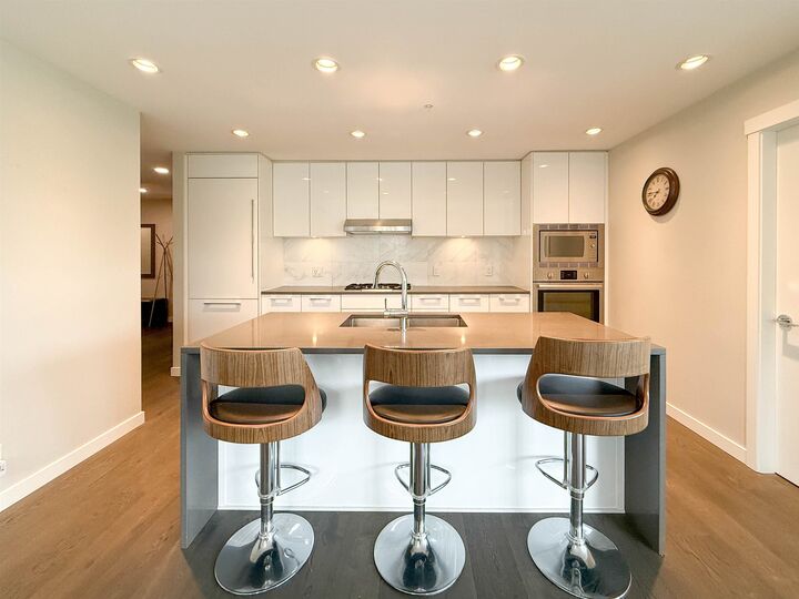 Property Photo: 3487 Binning Road 309 BC V6S 0K8