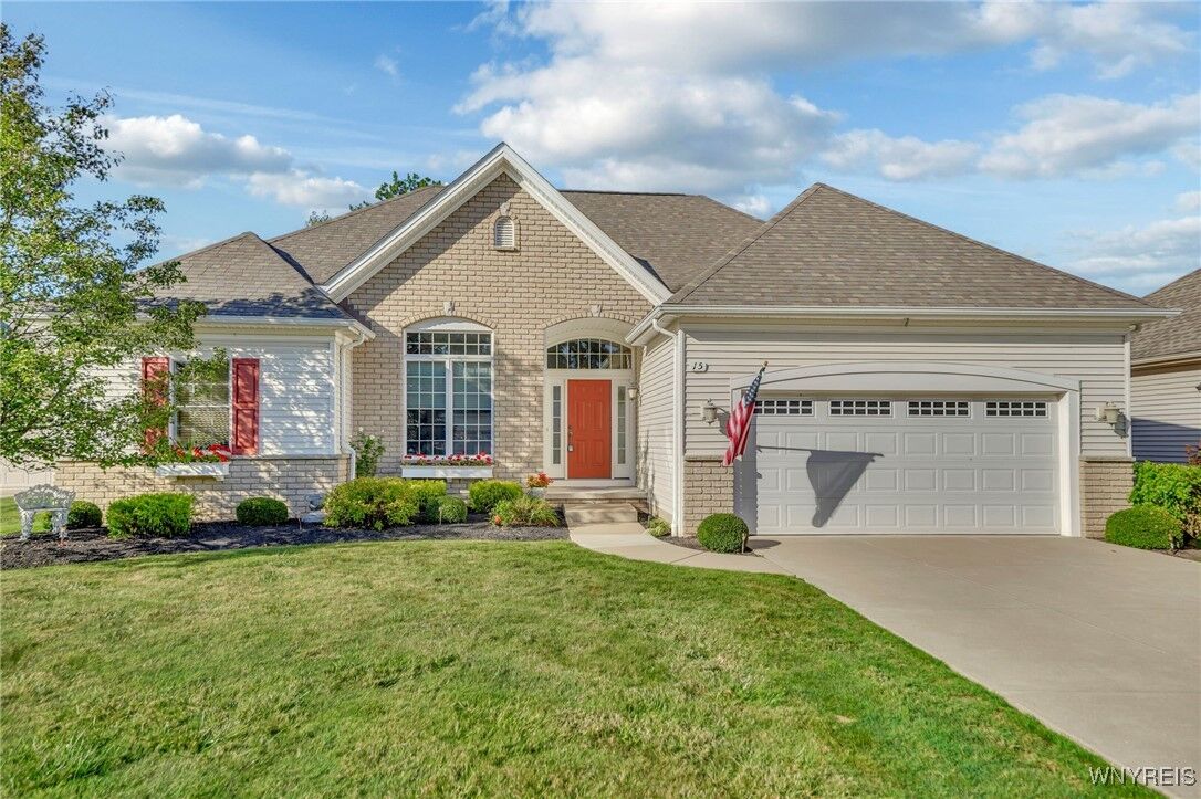 Property Photo:  15 Collins Court  NY 14068 