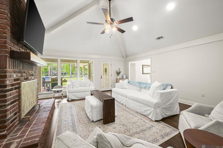 Property Photo:  7834 Brett Pl  LA 70818 