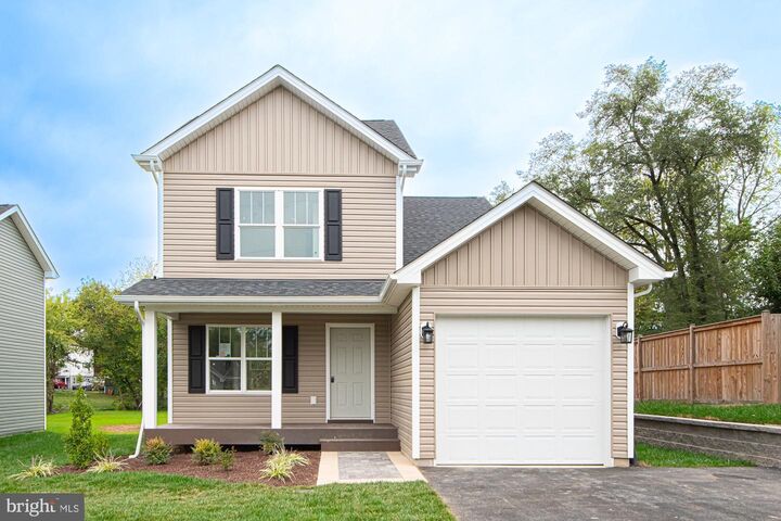 Property Photo: 713 Ross St VA 22601