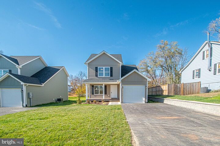 Property Photo:  713 Ross St  VA 22601 