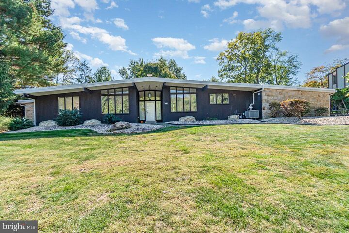 Property Photo: 4529 Custer Terrace PA 17110