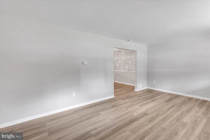 Property Photo:  5605 Ventnor Lane  VA 22151 