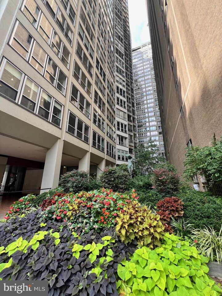 Property Photo: 224 W Rittenhouse Square 30 2317 PA 19103
