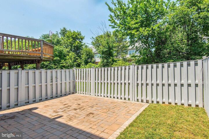 Property Photo:  23017 Potomac Hill Square  VA 20166 