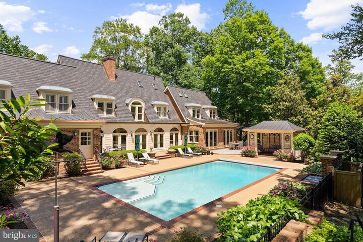 6707 Lupine Lane  McLean VA 22101 photo