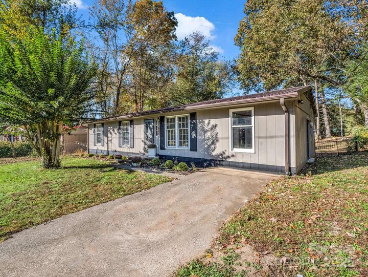 Property Photo: 47 Springside Drive NC 28792