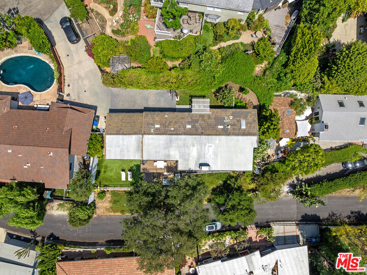 Property Photo:  13513 Cheltenham Dr  CA 91423 