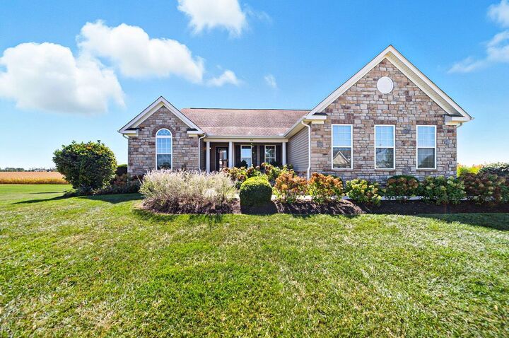 113 Covington Lane  Pataskala OH 43062 photo