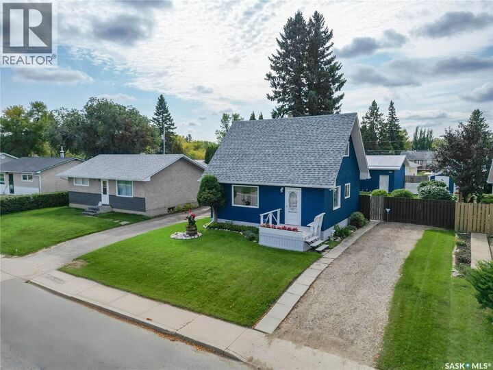 Property Photo: 1377 Goshen Place SK S6V 0R7