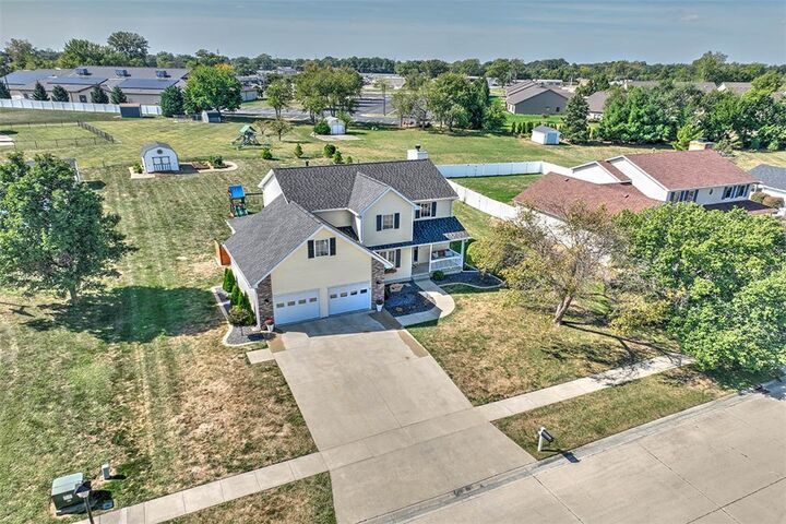 Property Photo: 1440 Alexander Drive IL 62549