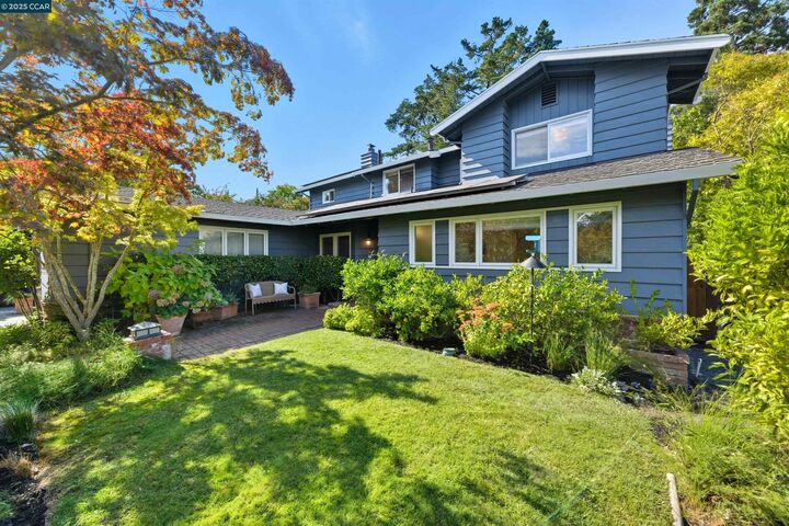 Property Photo: 81 Coral Dr CA 94563