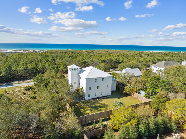 Property Photo:  204 Sandstone Street  FL 32459 