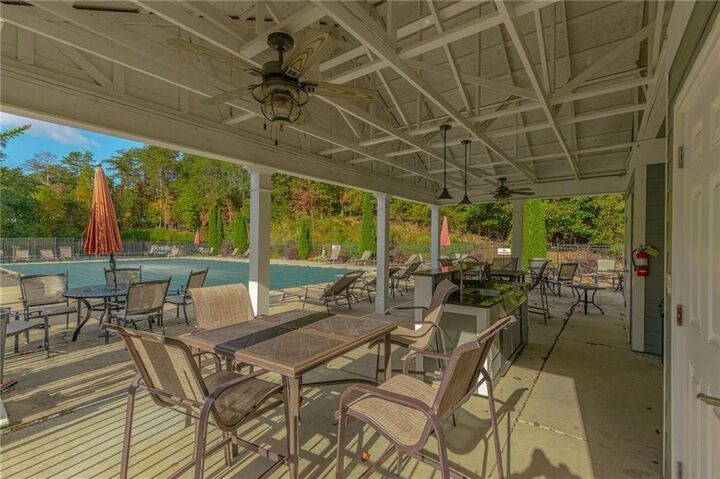 Property Photo:  6060 Rockingham Way  GA 30506 