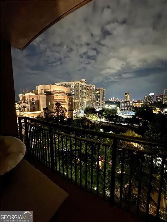 Property Photo:  3040 NW Peachtree Road NW 707  GA 30305