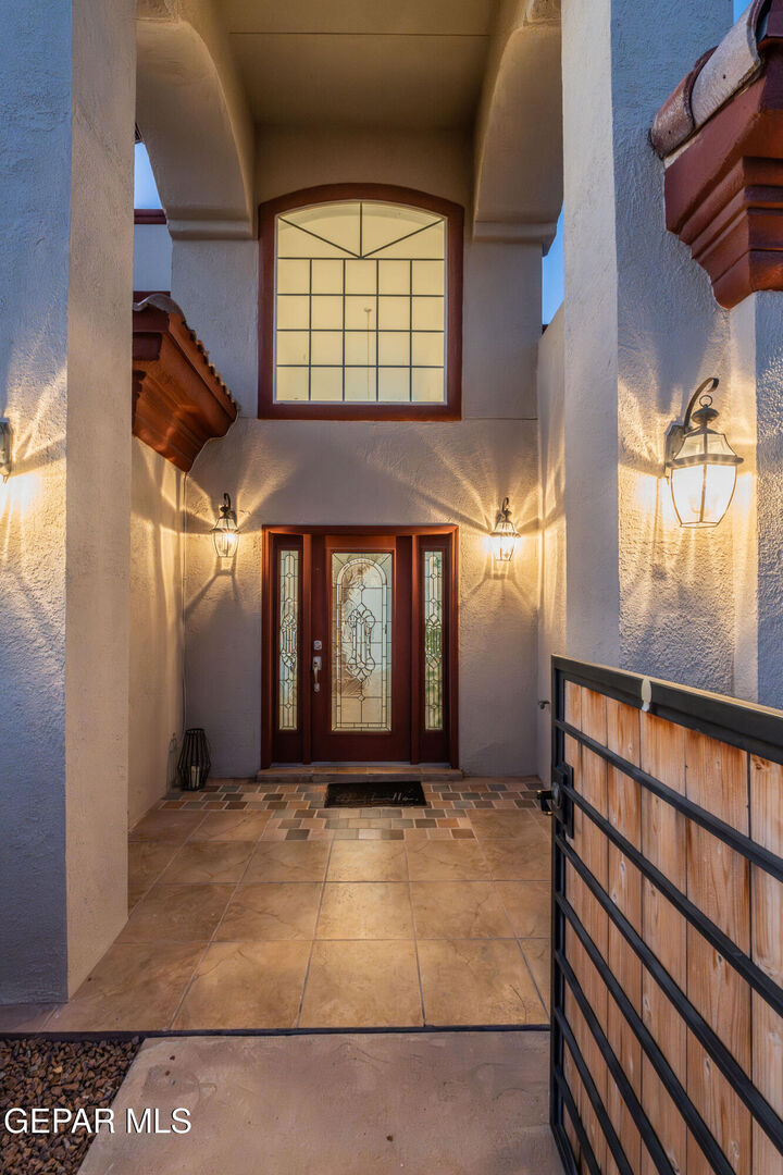 Property Photo: 6697 Crucero Del Sol Drive TX 79911