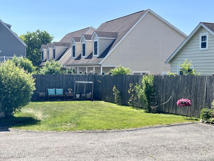 Property Photo: 225 Hamilton Avenue 3 CT 06830