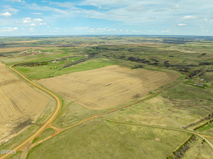 Property Photo:  0 County Rd 82 Road  ND 58554 